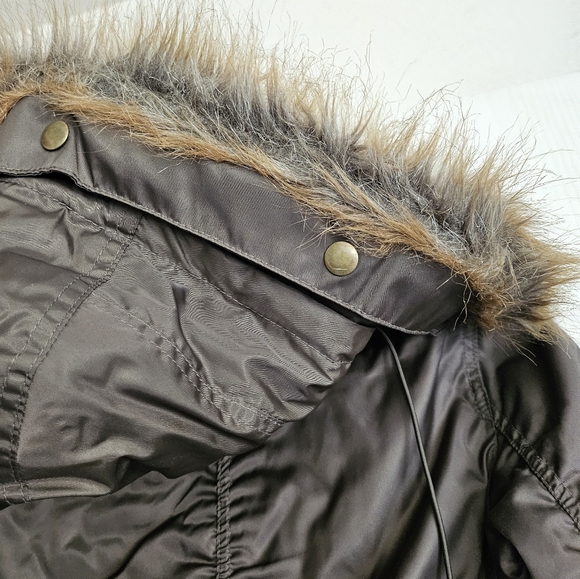 Club Monaco XS Olive Coat Detachable Hood Detachable Fur - Picture 4 of 9